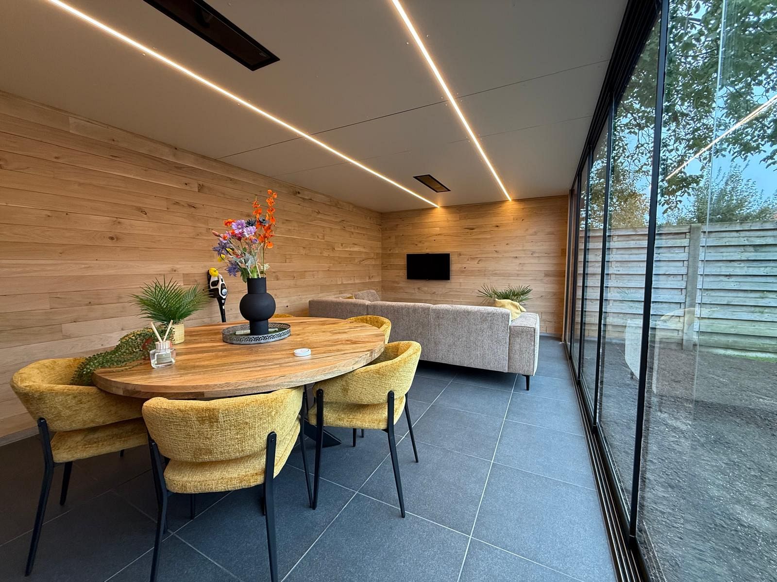 Bijgebouw te Ravels