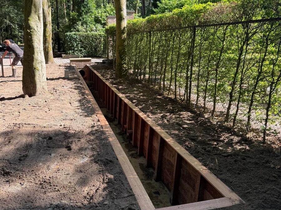 Grachtbeschoeiing te Kapellen